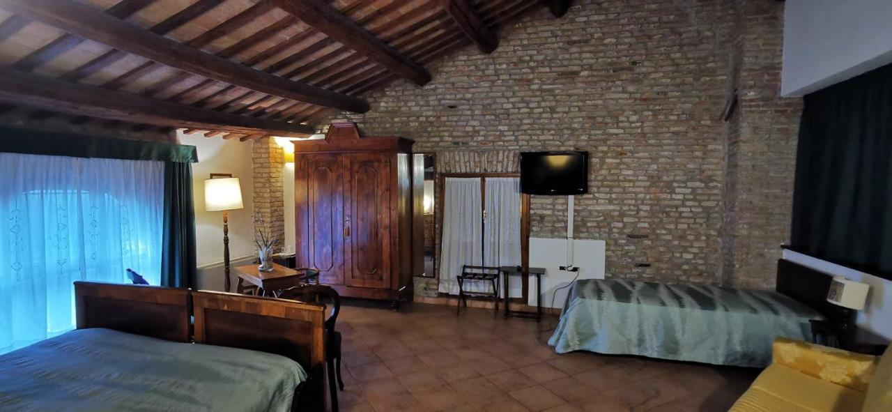 Agriturismo-R&B Corte dei Gioghi Ferrara Exterior foto